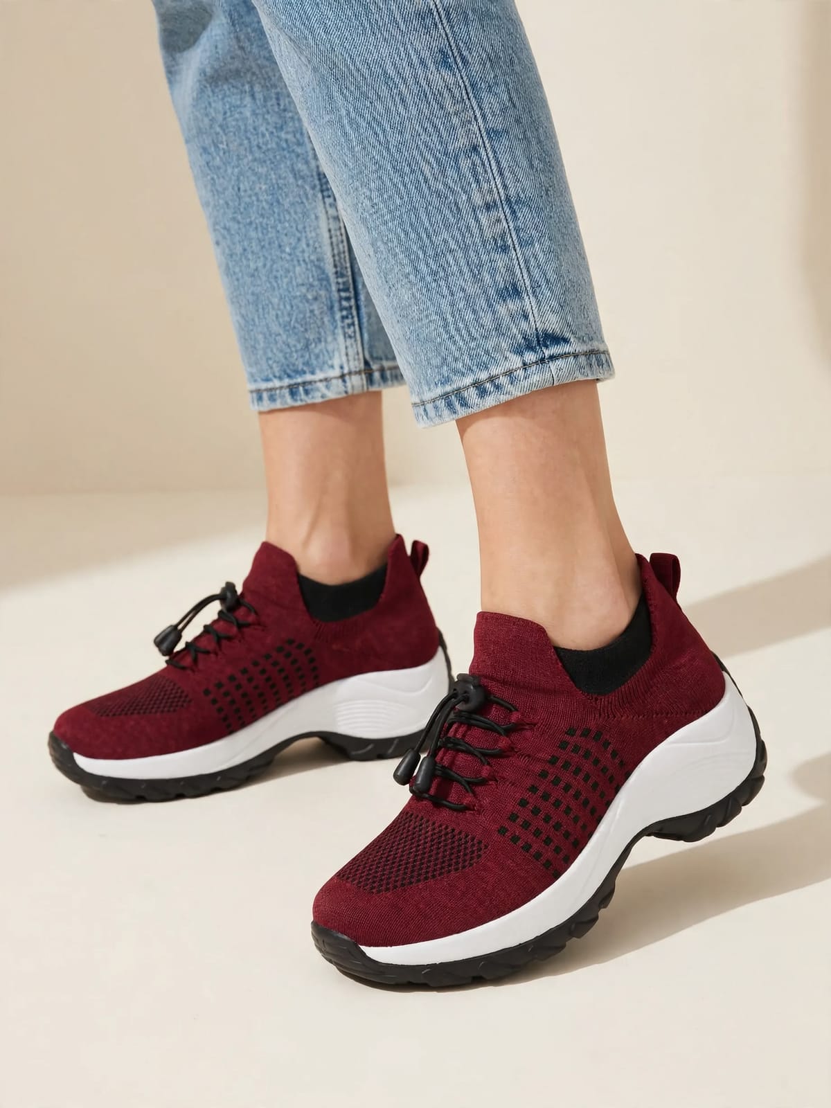 Ambulo – gebreide comfortschoen rood – Gedragen voorkant