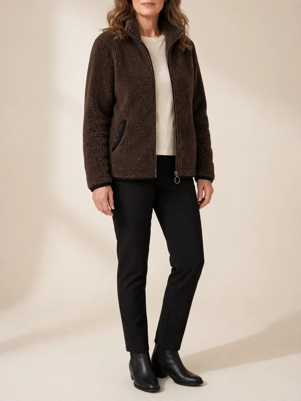 Amée – warm fleece vest – Bruin – hele lengte driekwart
