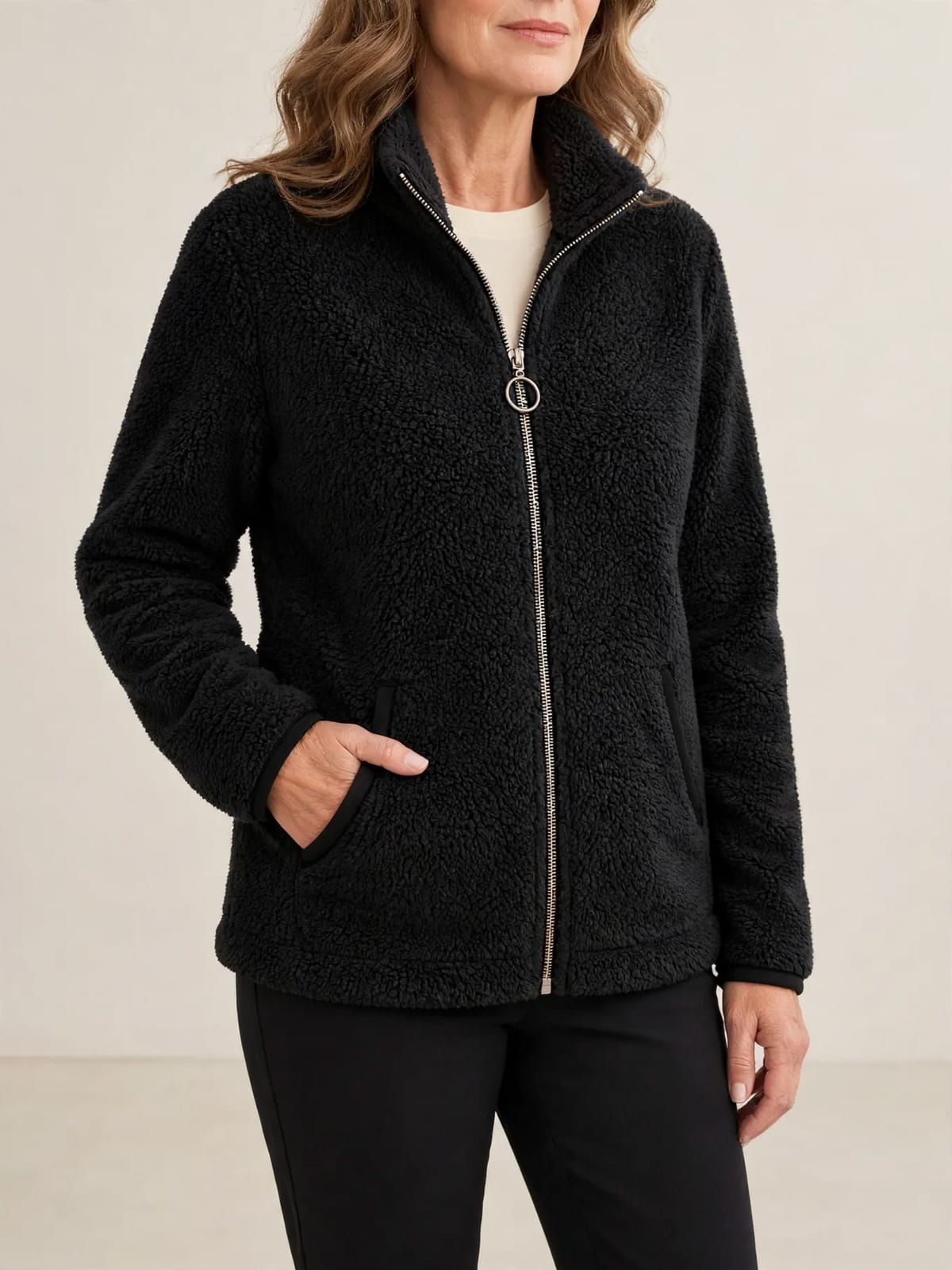 Amée – warm fleece vest – Zwart – vooraanzicht