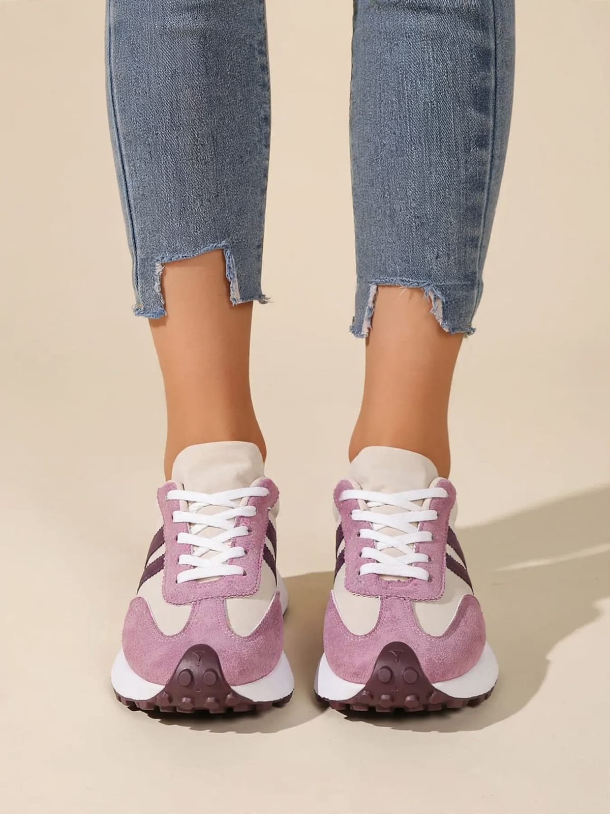 Babs – trendy sneakers – Paars – gedragen