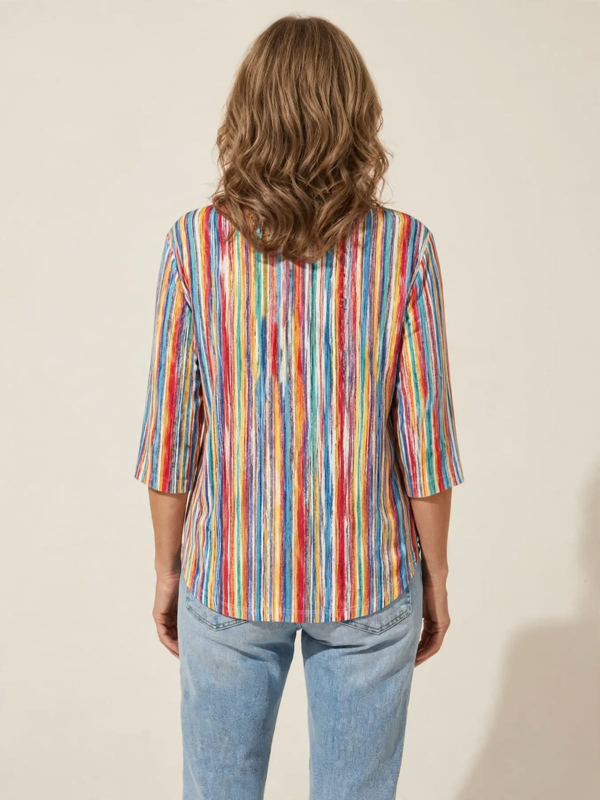 Belinda – kleurrijk gestreept T-shirt – Achterkant