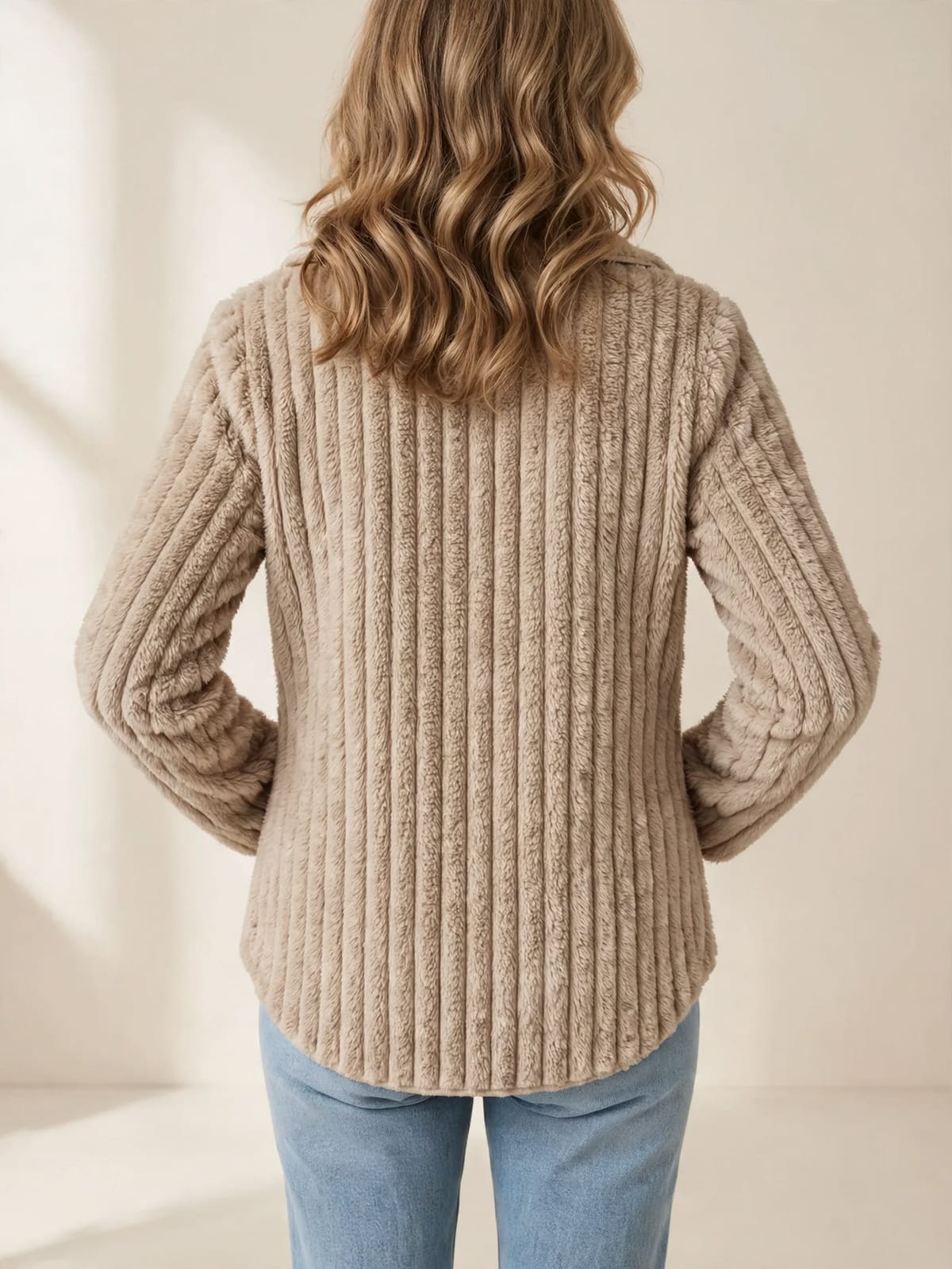 Danisha – teddy vest met ribstructuur – Achterkant