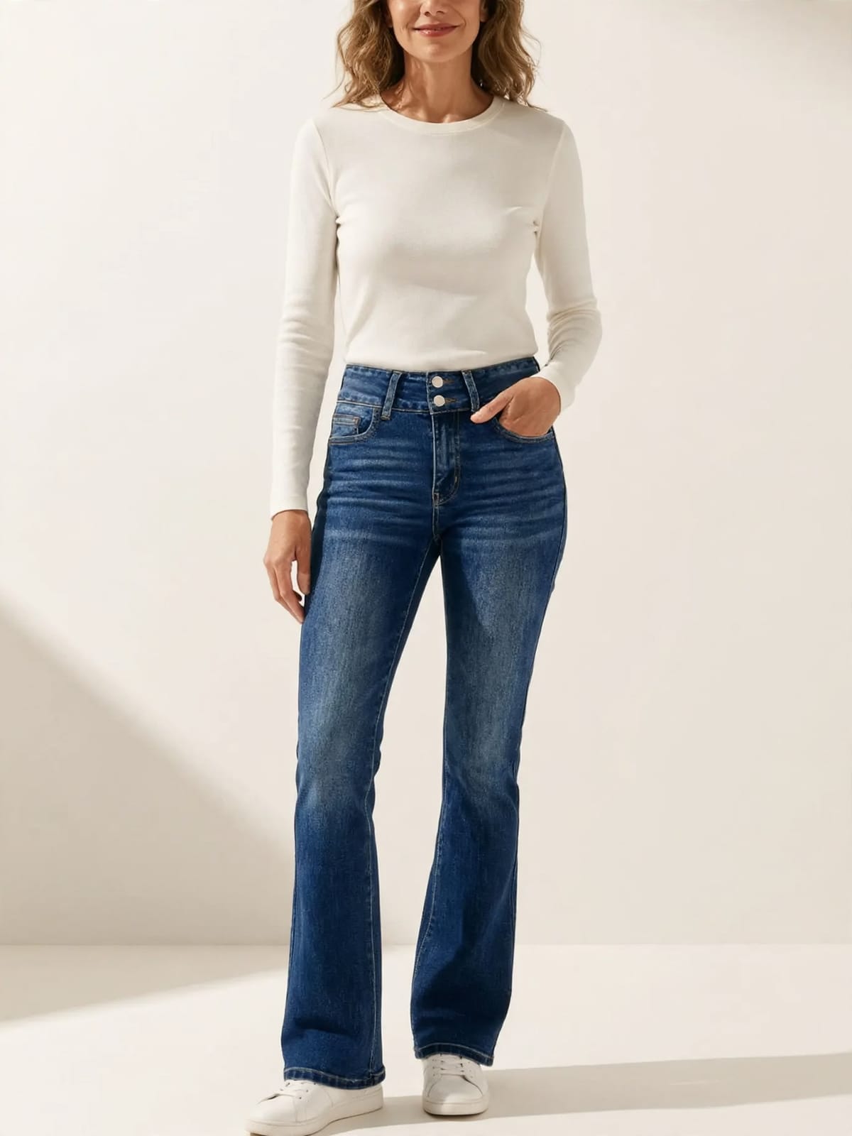 Dinne – aansluitende stretch jeans – Donkerblauw – vooraanzicht