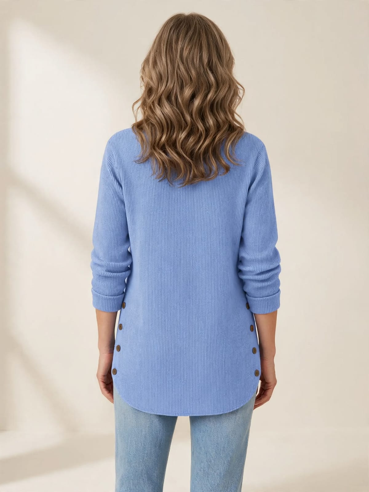 Francien – ribgebreide sweater met knoopjes – Blauw – achterkant