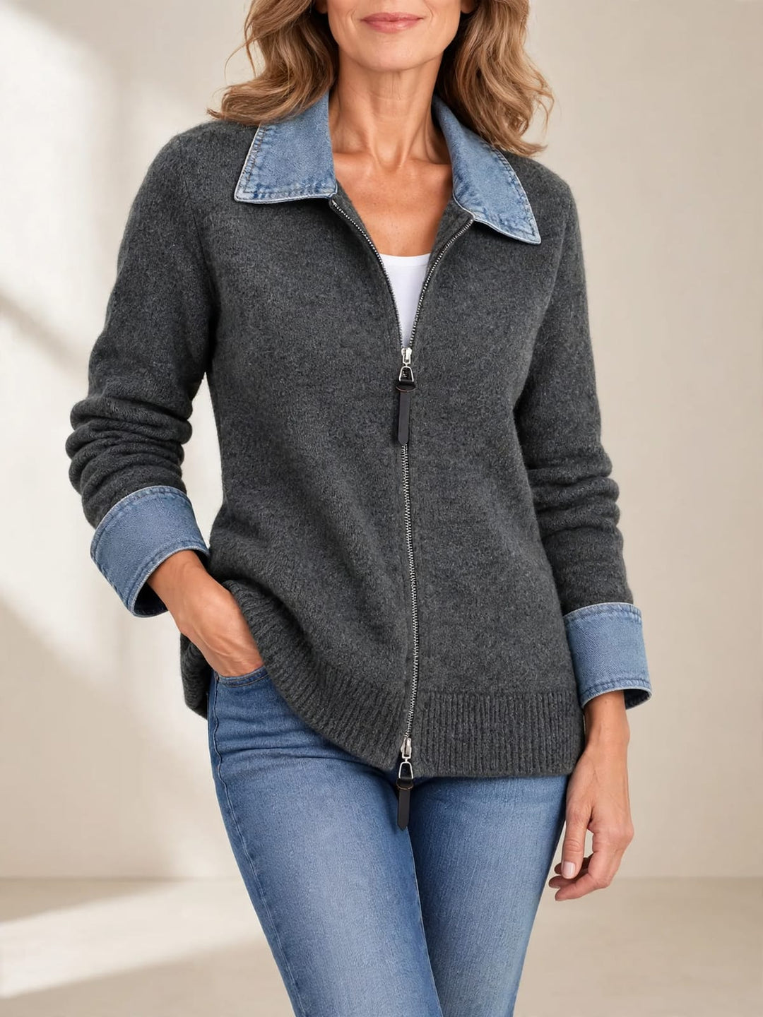 Hella | Gebreid vest met denim kraag & rits