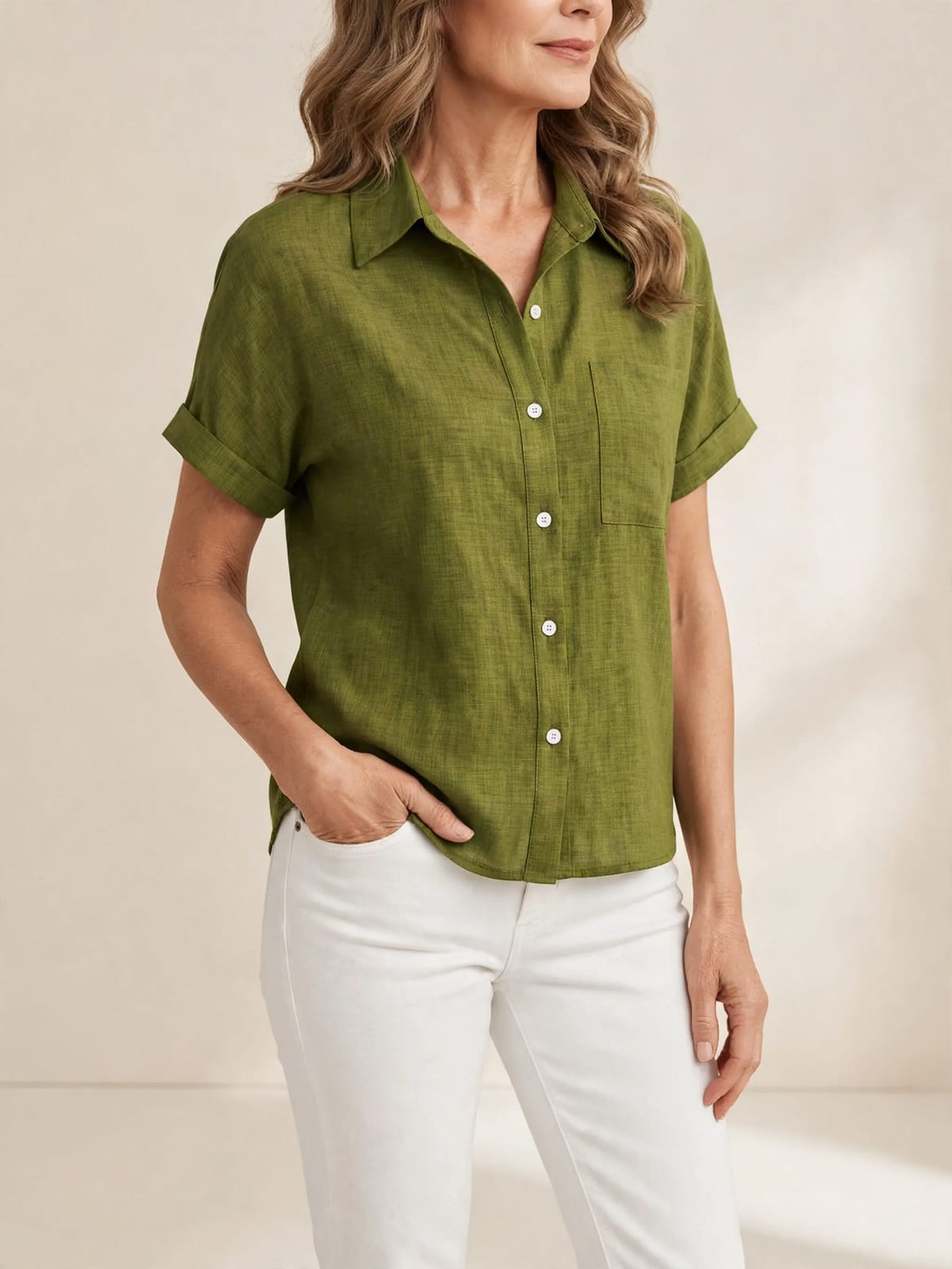 Lobke – blouse met korte mouwen – Olijf – driekwart
