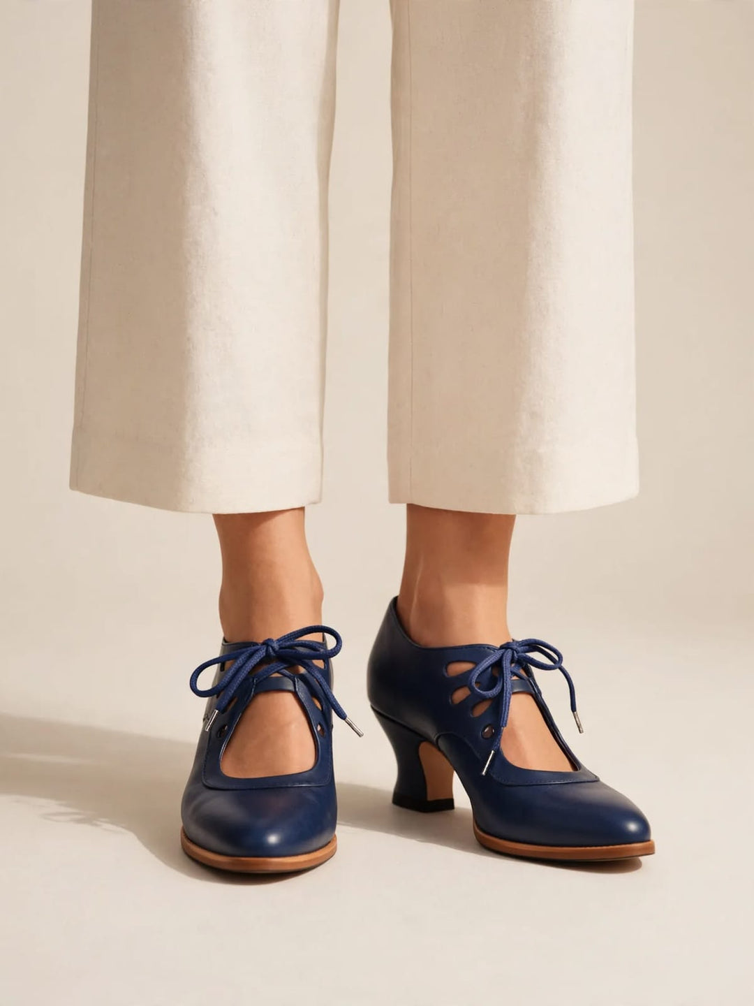 Loes | Veterschoenen met hak