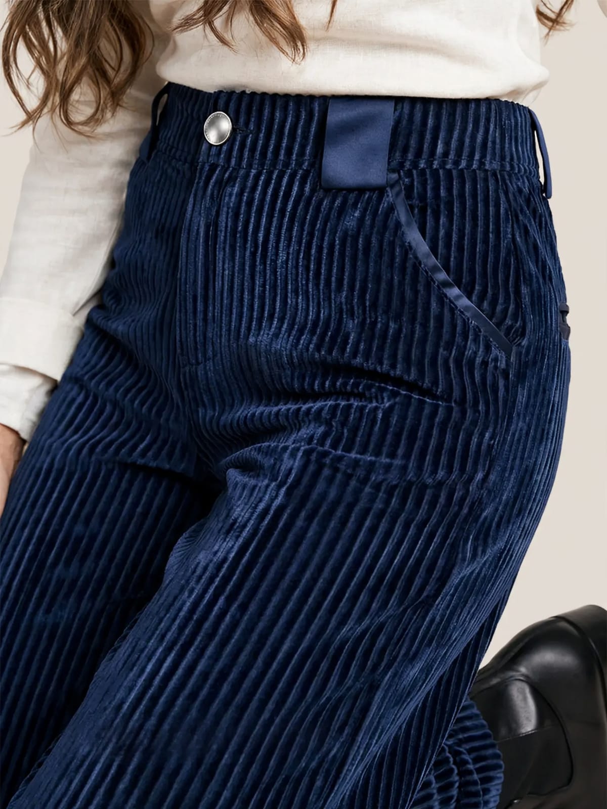 Lot – corduroy broek met hoge taille – Blauw – detail