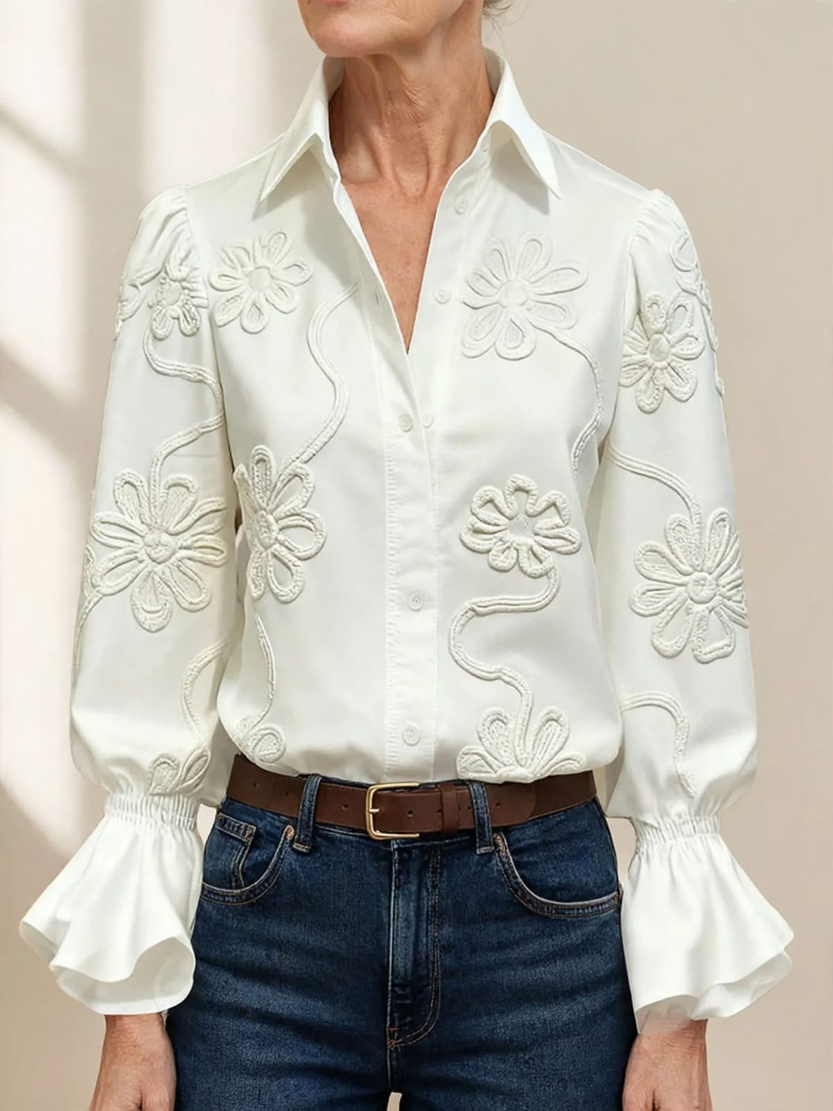 Marianne – blouse met bloemen – Detail