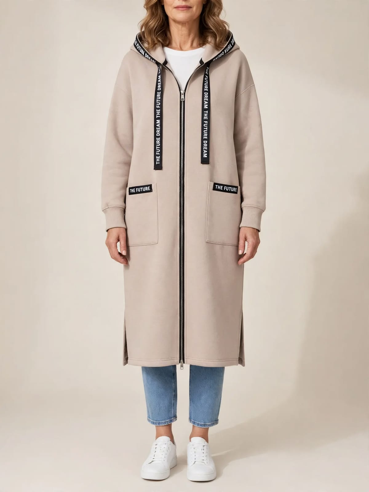 Marisol – lange jas met capuchon en rits – Abrikoos – hele lengte