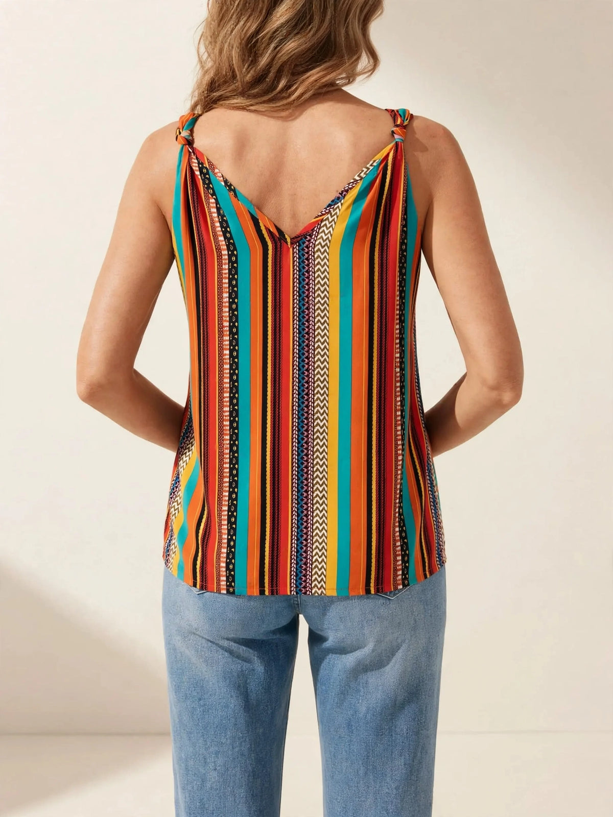 Marloes – blouse met kleurrijke strepen – Achterkant