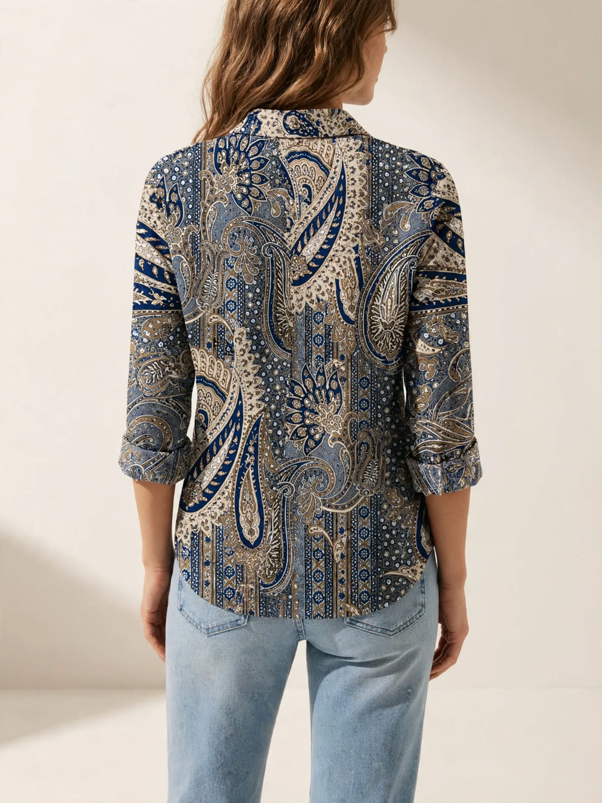 Paisley Charm – blouse met paisleyprint – Achterkant