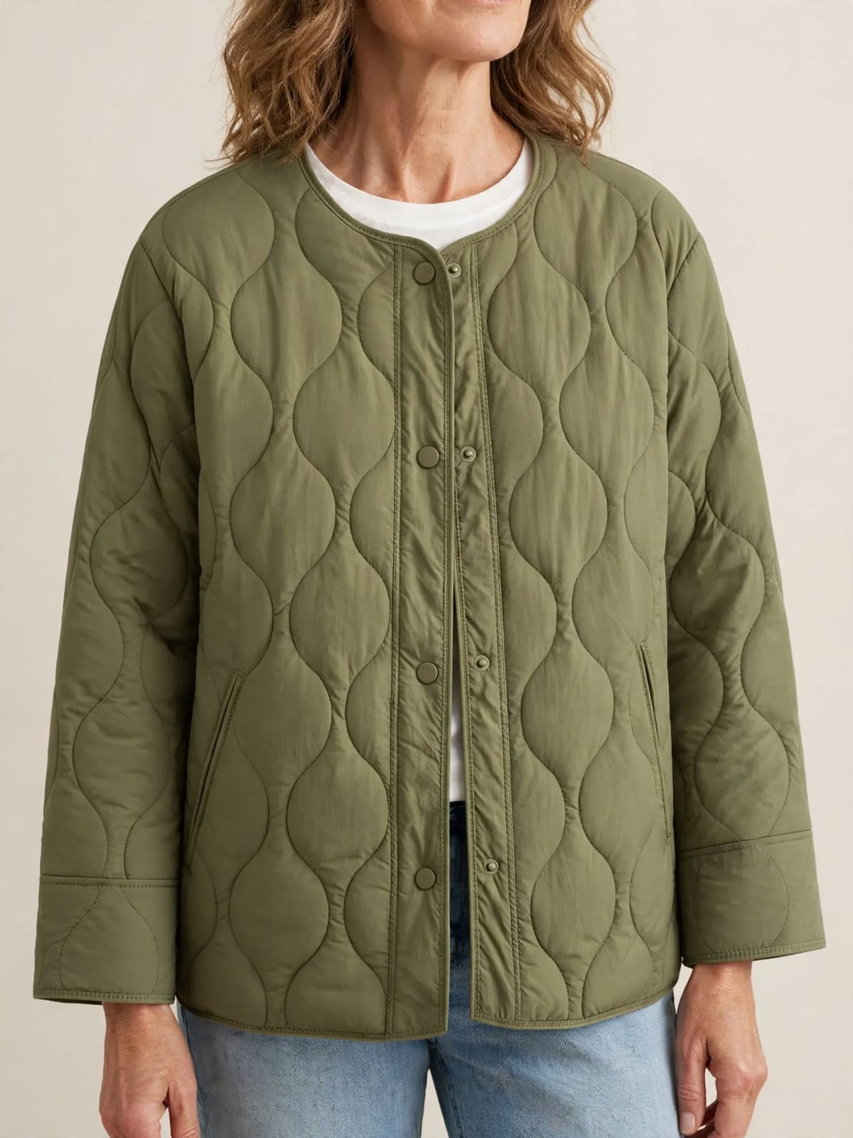 Selma – gewatteerd casual jasje – Legergroen – detail