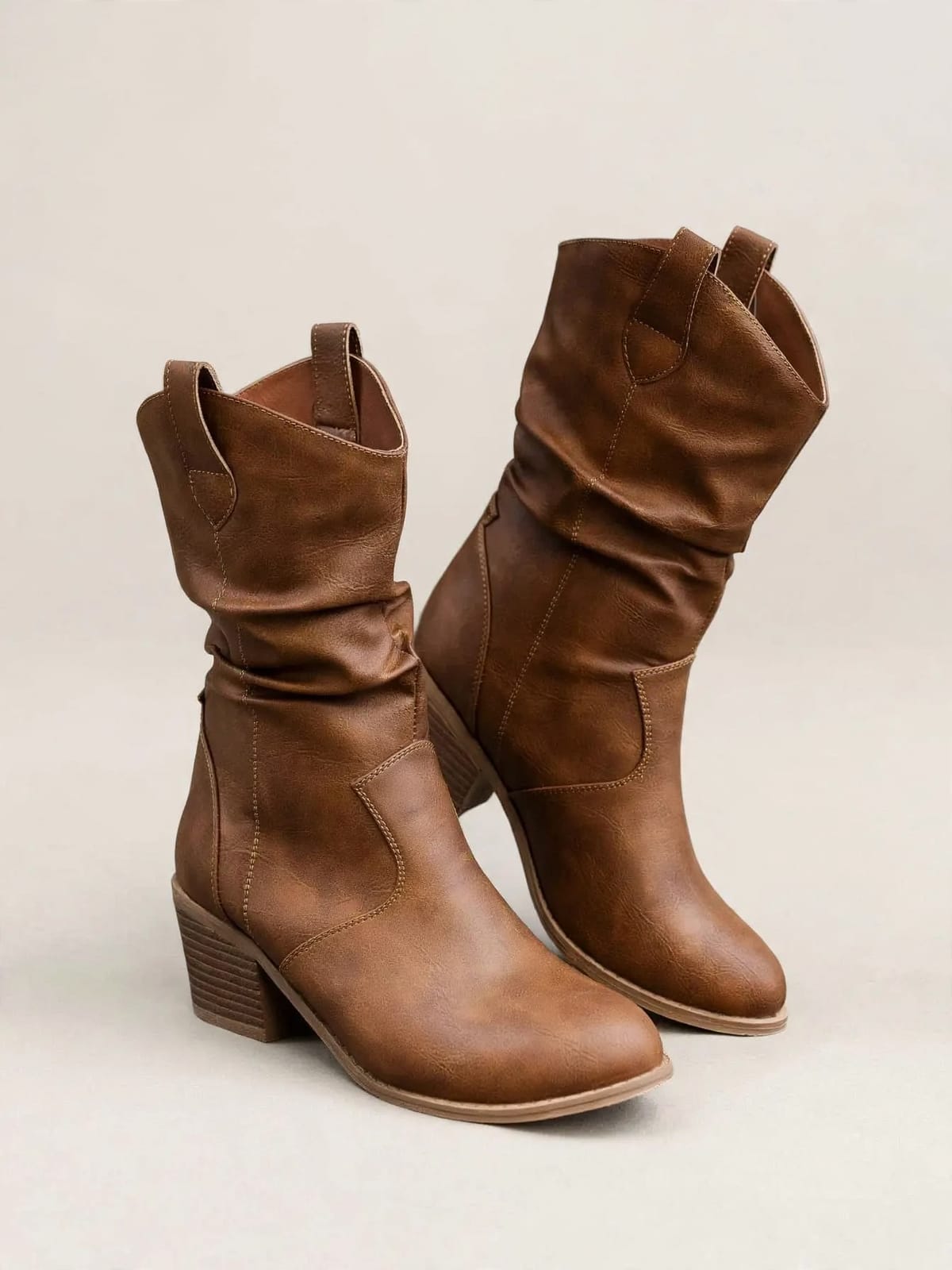 Vivian – orthopedische leren laarzen – Bruin – productfoto driekwart